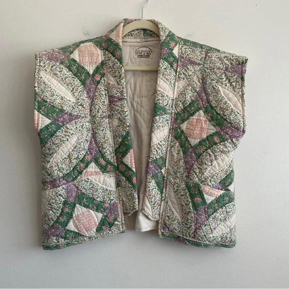 Handmade grandma quilted vest vintage Aiyia cottagecore prairie blanket large L - Picture 10 of 10